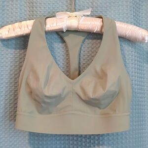 EUC Sz 32 D/DD Athleta racer back bra